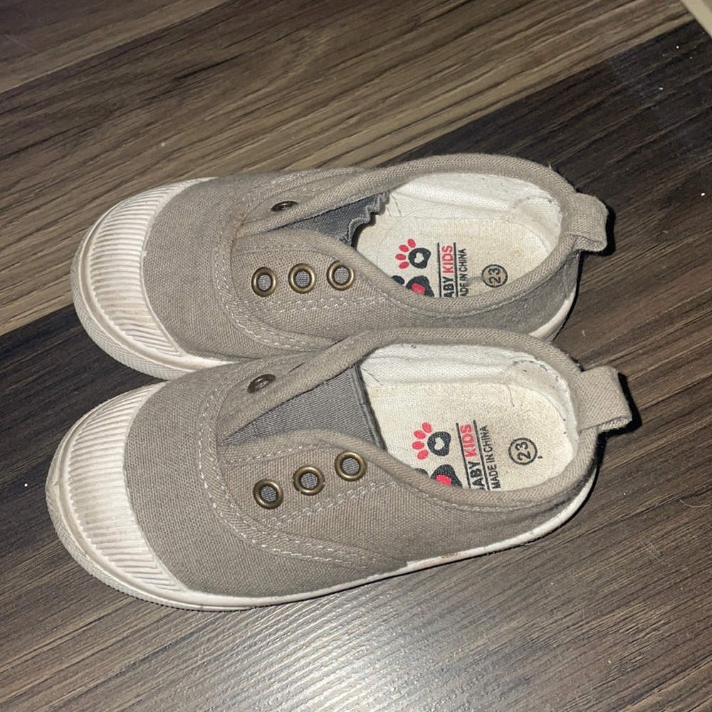 Slip on sneakers